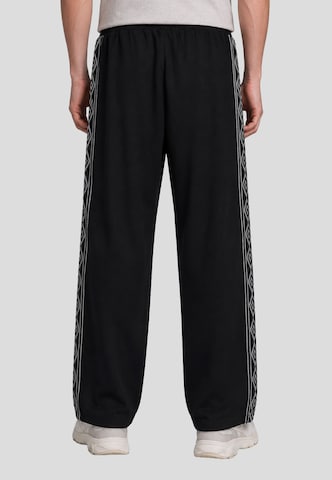 Loosefit Pantalon UMBRO en noir