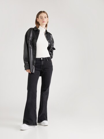 Tommy Jeans Sweter 'Essential' w kolorze biały