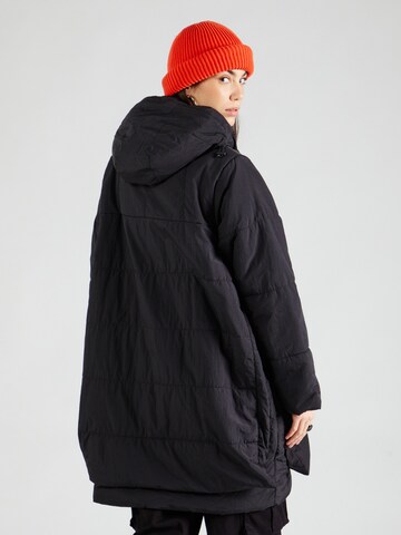 Embassy of Bricks and Logs Winter coat in Black