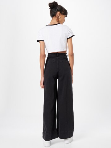 Monki Wide leg Pleated Jeans in Black