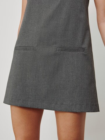 Robe RÆRE by Lorena Rae en gris