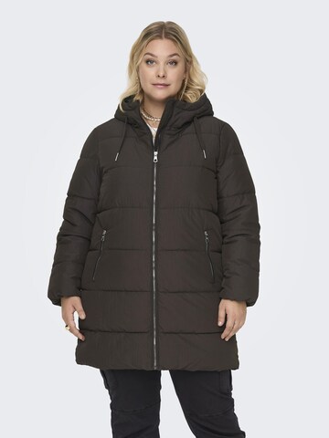 Manteau d’hiver ONLY Carmakoma en marron : devant