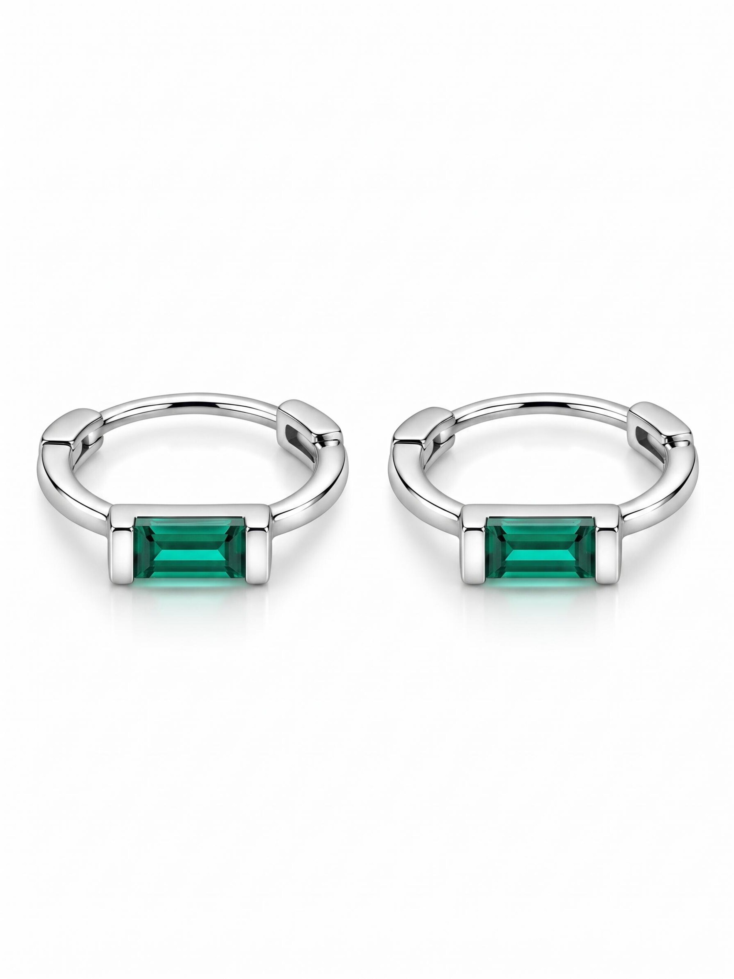 Kamakula Ohrringe 'Green Baguette'‌‌‌‌‌‌‌‌ in Silber: Vorderseite