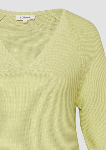 s.Oliver Sweater in Green