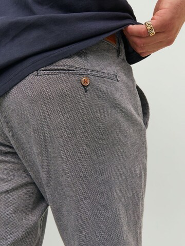 Jack & Jones Plus Slimfit Chino in Grijs