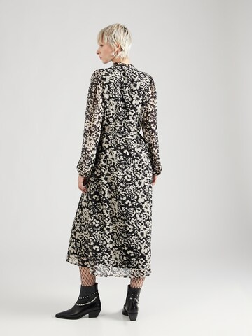 Rochie 'JILL' de la OBJECT pe negru