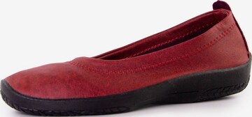 Arcopedico Ballet Flats in Red: front