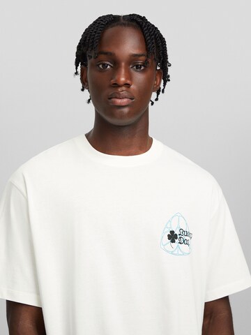 Bershka T-Shirt in Weiß