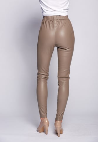 Skinny Pantalon Maze en marron