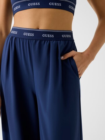 GUESS Loosefit Hose in Blau