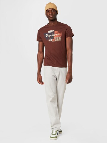 Pepe Jeans T-Shirt 'SCOTTY' in Braun