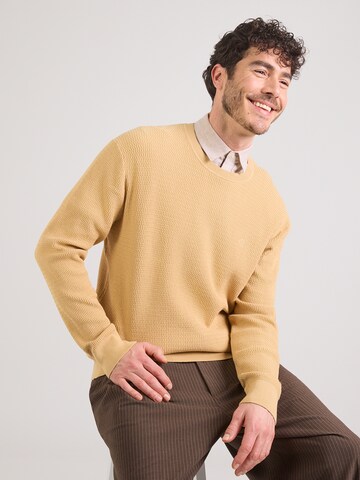 Calvin Klein Пуловер в жълто: отпред