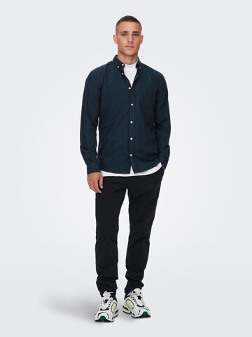 Only & Sons Slim Fit Skjorte 'Alvaro' i blå