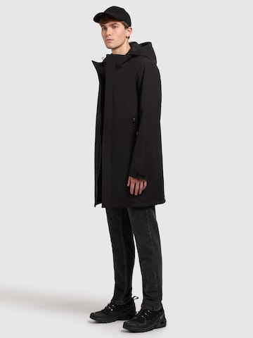 khujo Toiminnallinen takki 'York2' värissä musta