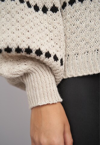 Cloud5ive Sweater in Black