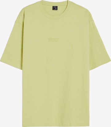 Tricou de la Bershka pe verde: față