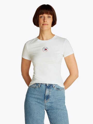T-shirt 'ESSENTIAL' Tommy Jeans en blanc : devant