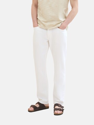 TOM TAILOR Regular Jeans 'Marvin' in White: front