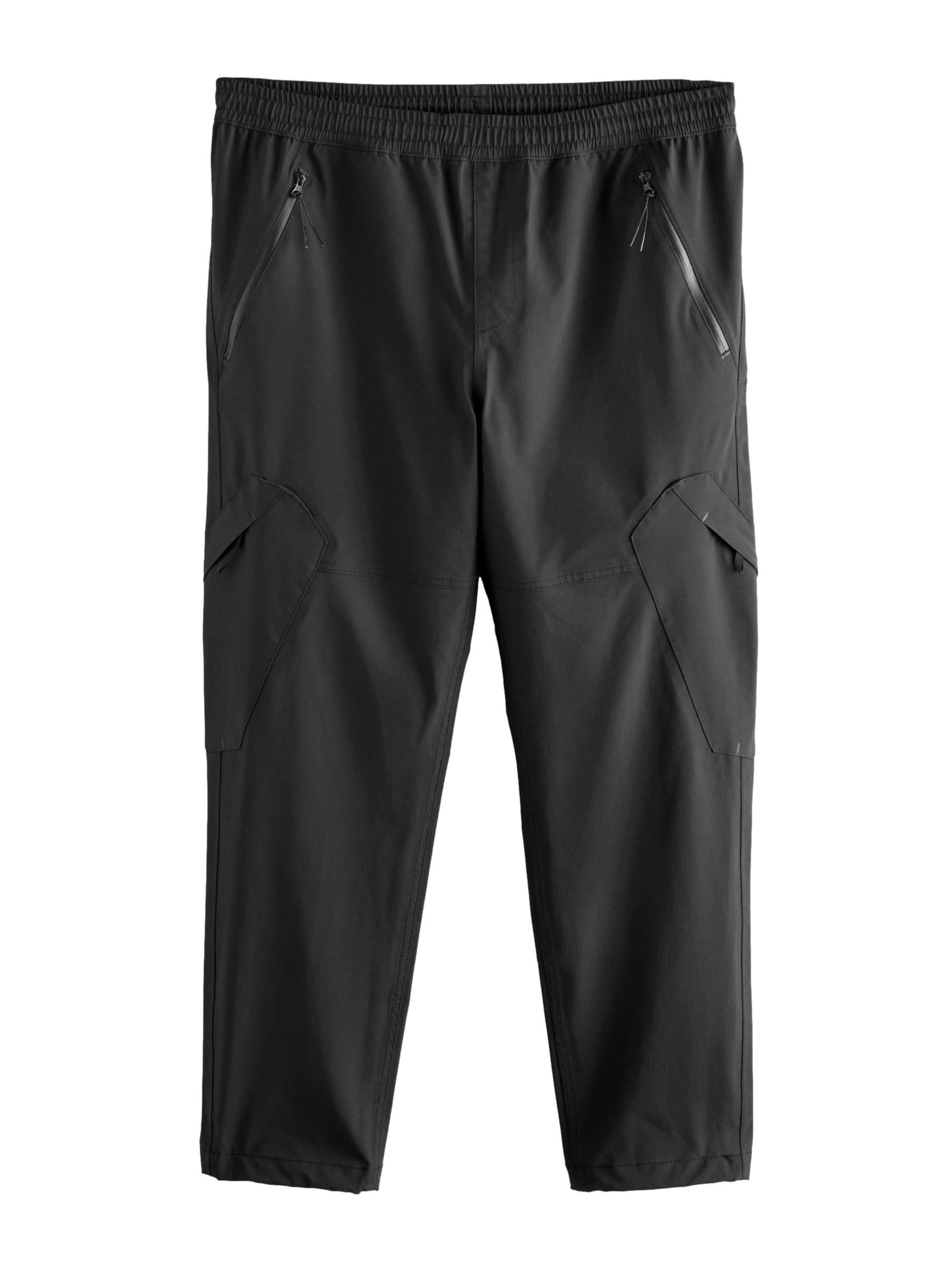 Next - regular Pantalón de montaña en negro: frente