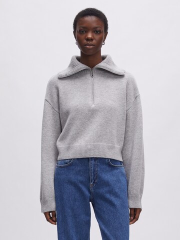 EDITED Sweater 'Zadie' in Grey: front