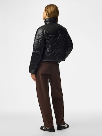 PIECES Übergangsjacke in Schwarz