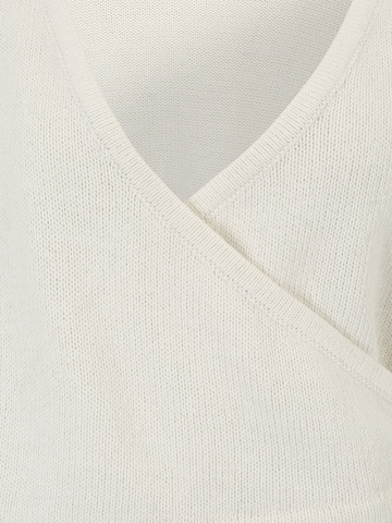 Cardigan 'RISTA' Pieces Petite en blanc