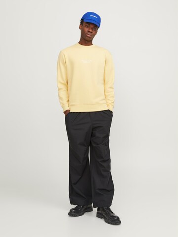 JACK & JONES Sweatshirt 'Vesterbro' in Yellow