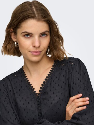 ONLY - Blusa 'ONLGEZA' en negro