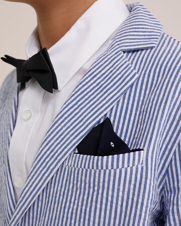 Sacou de la WE Fashion pe albastru