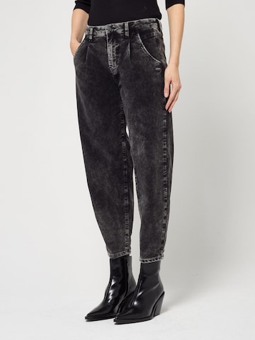 Gang - Tapered Calças com pregas '94SILVIA' em preto: frente