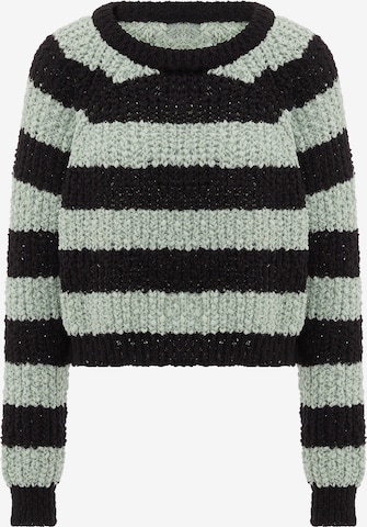 Pulover de la Libbi pe negru: față