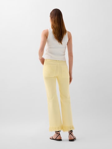 Scalpers Regular Rivet Color Denim Pant ' ' in Gelb