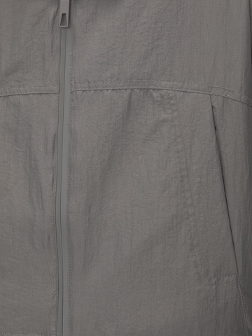 Pull&BearPrijelazna jakna - siva boja