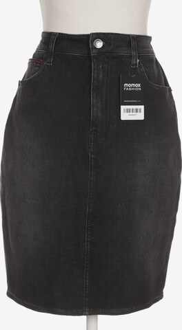 Tommy Jeans Skirt in XXXS-XXS in Black: front