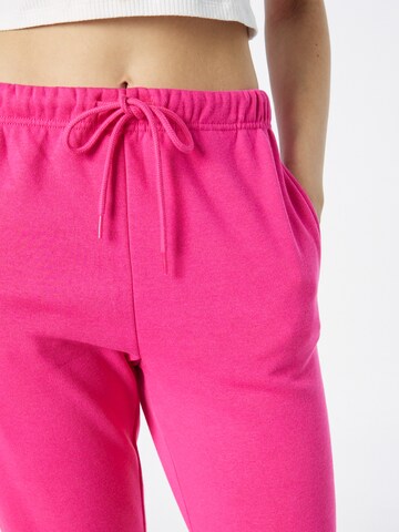 PIECES Tapered Trousers 'Chilli' in Pink