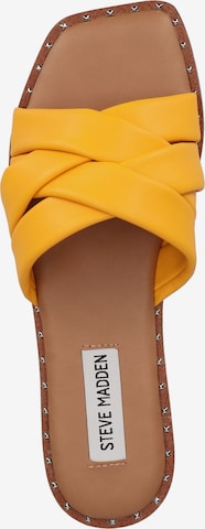 STEVE MADDEN Mules in Yellow