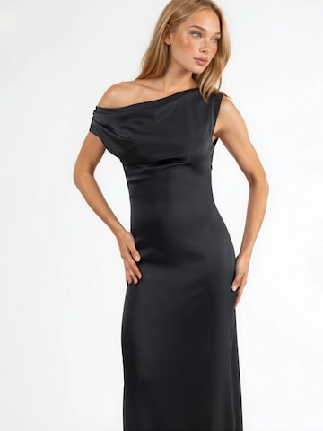 Hiccup Avondjurk in Zwart
