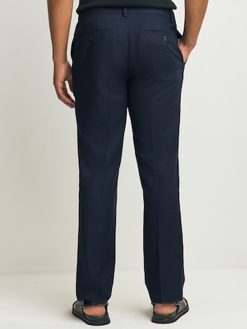 Next - regular Pantalón de pinzas en azul