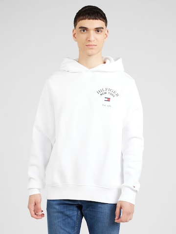 TOMMY HILFIGER Μπλούζα φούτερ 'Arched Varsity' σε λευκό: μπροστά