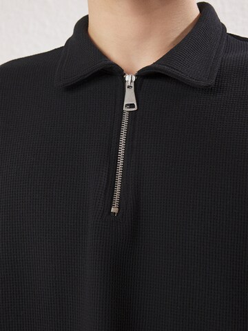 T-Shirt Trendyol en noir