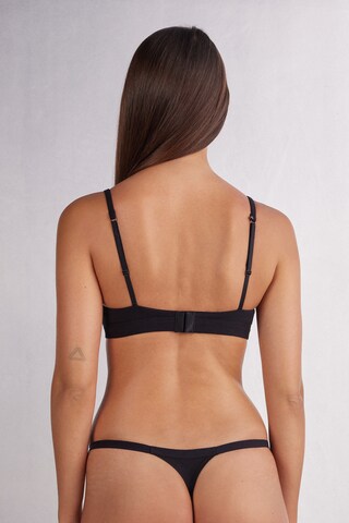 INTIMISSIMI Triangle Bra 'Tiziana' in Black