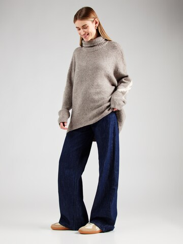 Pull-over oversize Elias Rumelis en beige