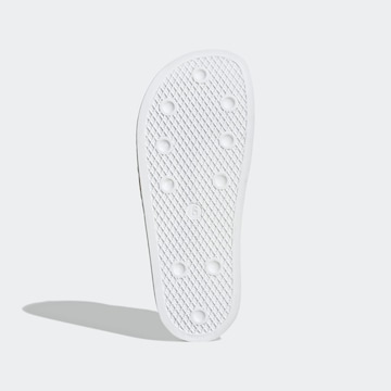 ADIDAS ORIGINALS - Zapatos abiertos 'Adilette' en blanco