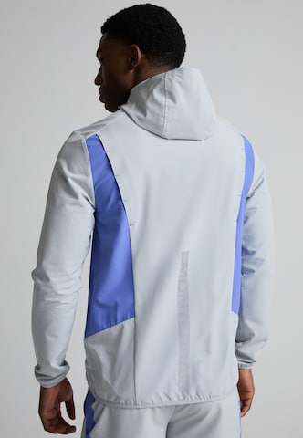 MONTERRAIN Trainingsjacke 'Lyder' in Grau