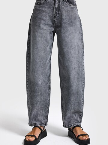 IT'S BASIC Barrel Jeans 'BARREL LOOSE MID RISE JEANS' in Grey