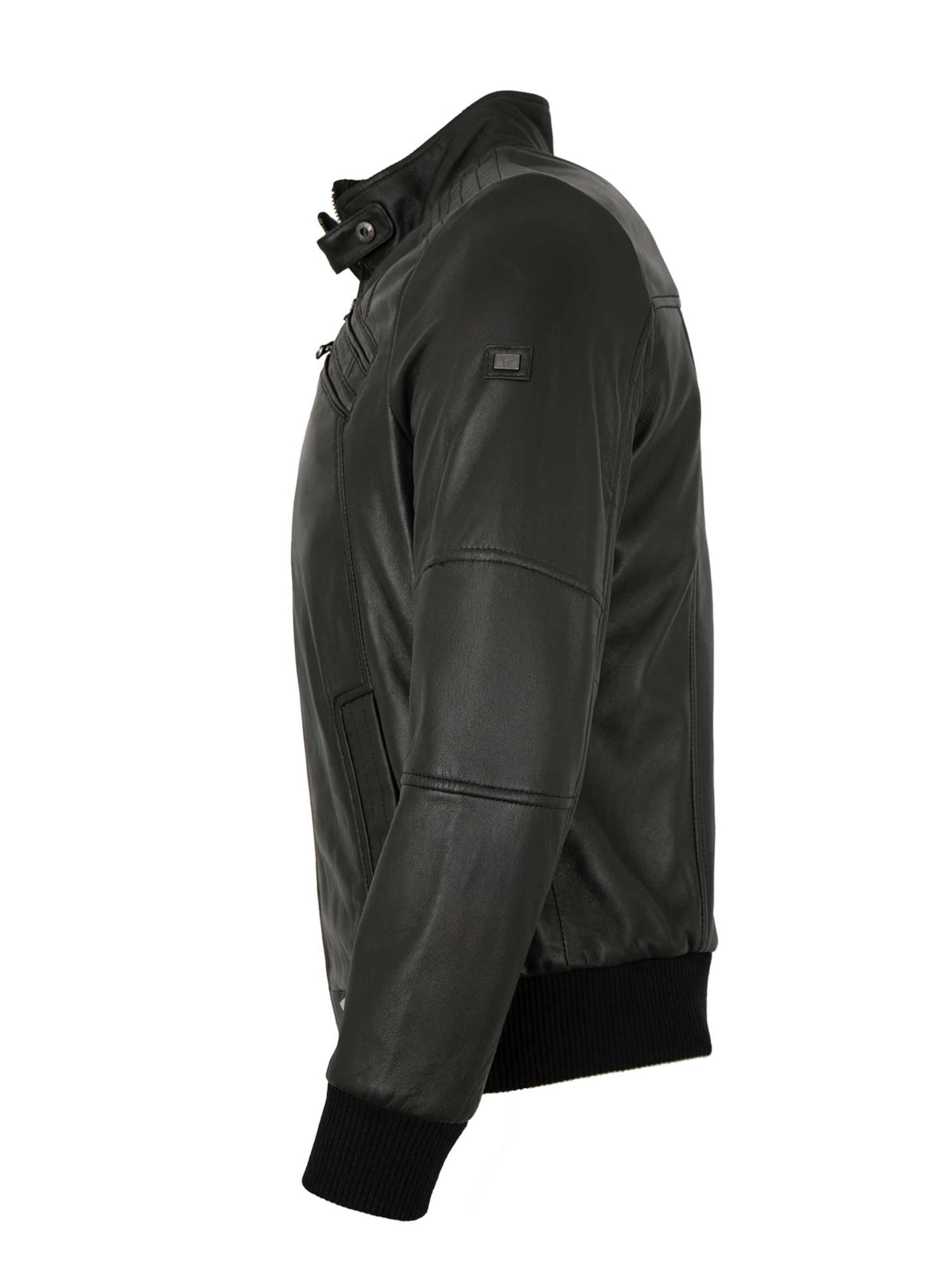 Bruno Banani Übergangsjacke 'Ernesto'‌‌‌‌‌‌‌‌‌ in Schwarz