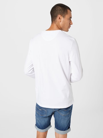 T-Shirt Lyle & Scott en blanc