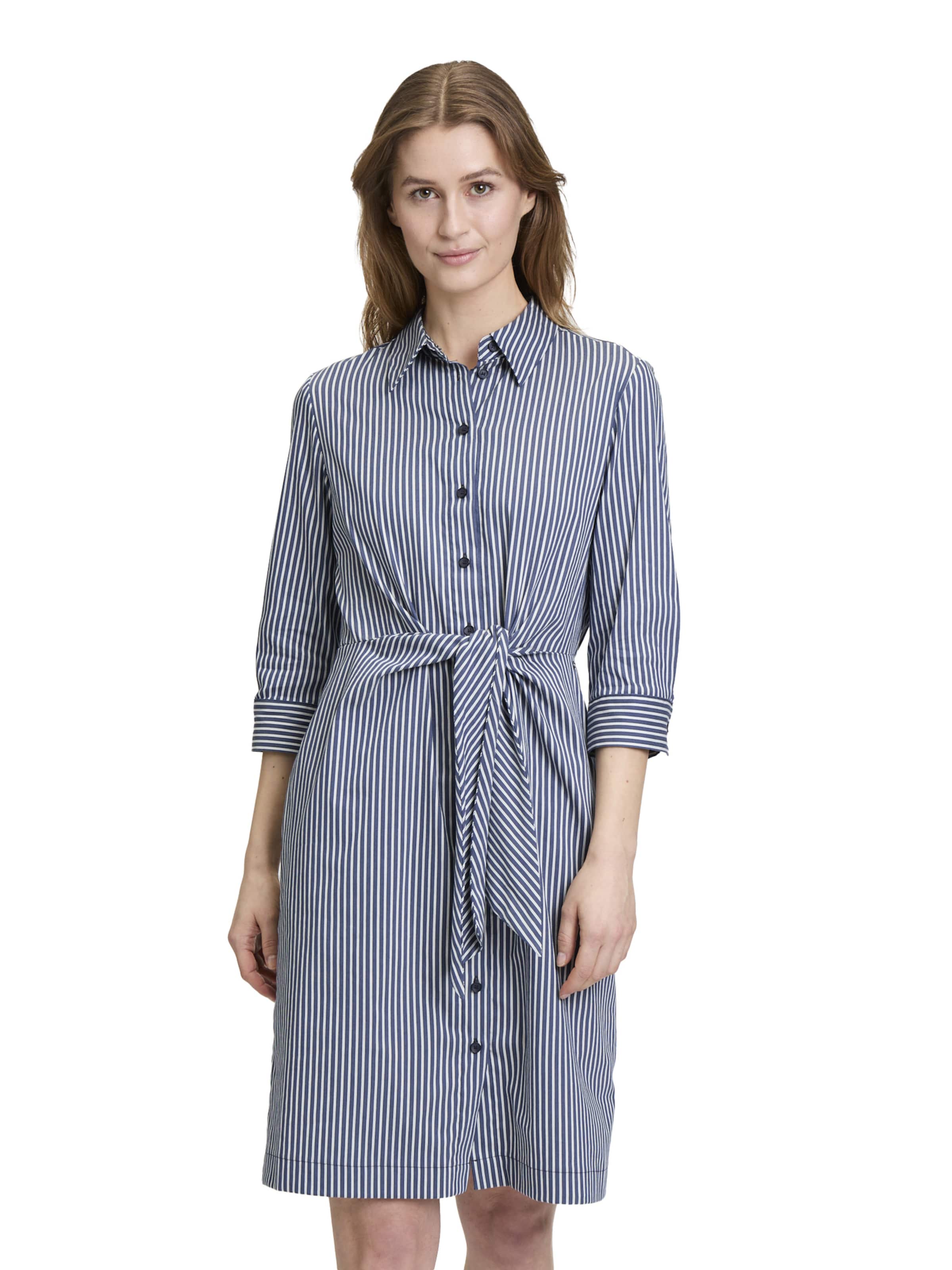 Abito di Betty & Co in blu: frontale