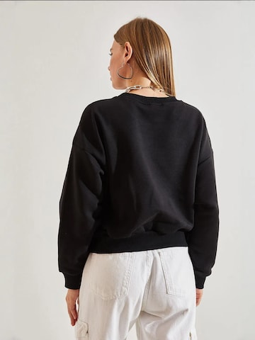 Felpa di Bianco Lucci in nero