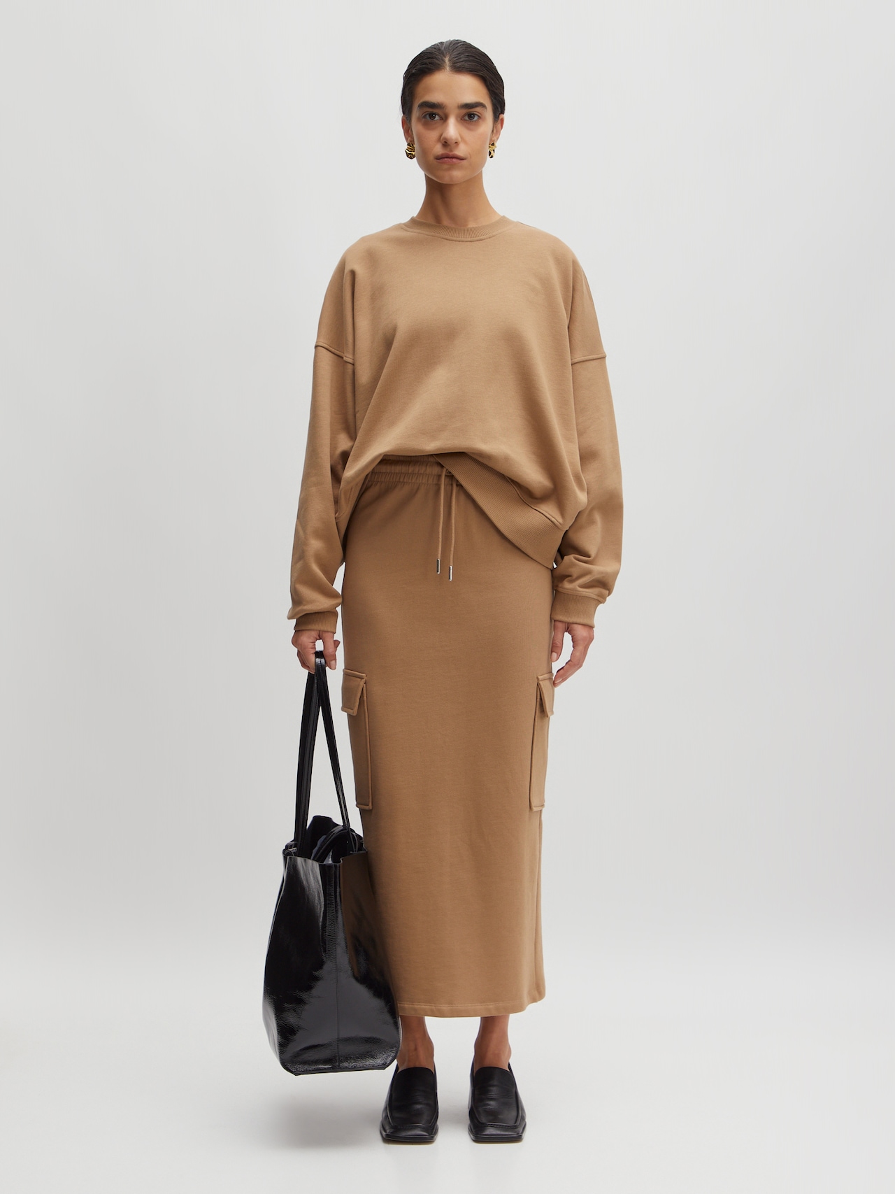 EDITED Producten Sweatshirt 'Emielia' Bruin